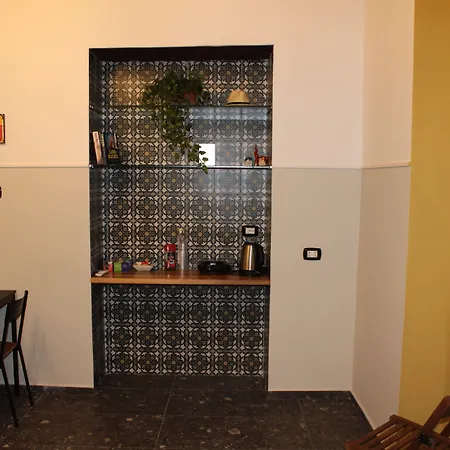 La Del Centro Storico 住宿加早餐酒店 4*