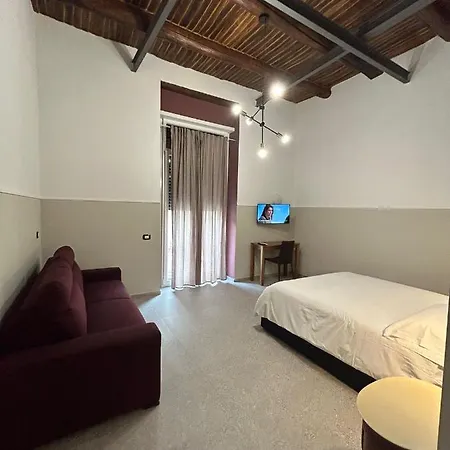 Bed & Breakfast La Del Centro Storico Naples