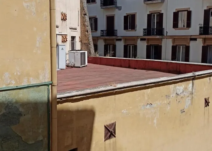 La Del Centro Storico ベッド・アンド・ブレックファスト ナポリ