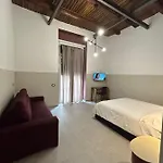 Bed & Breakfast La Del Centro Storico Napoli