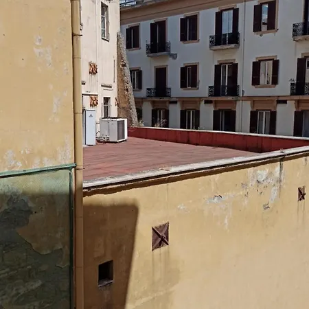 La Del Centro Storico Bed & Breakfast Napoli