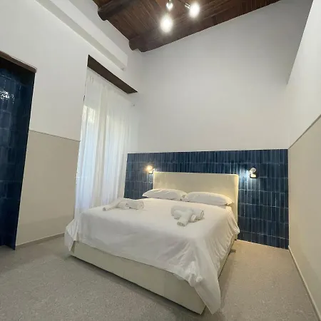 Bed & Breakfast La Del Centro Storico Napoli